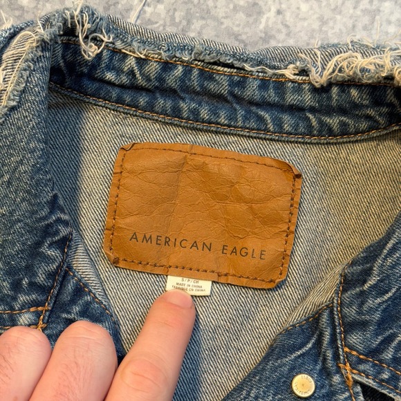 American Eagle Mens Distressed Denim Trucker Jacket Blue Small Oversized Fit - Picture 3 of 5